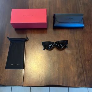 Valentino women’s Glasses
